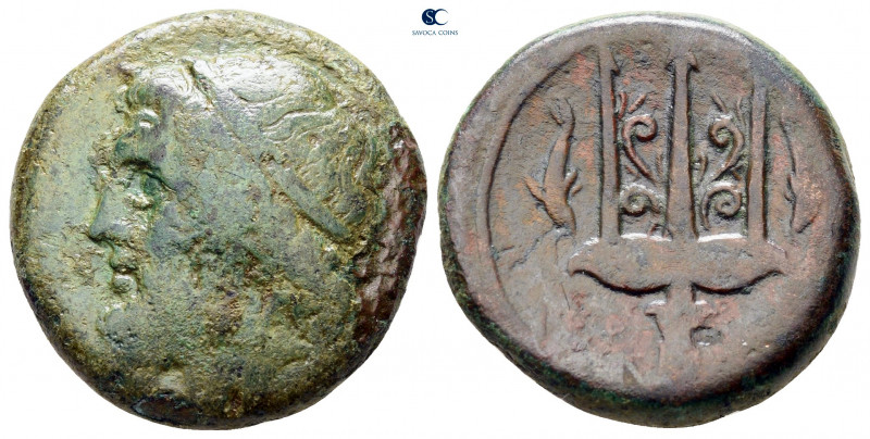 Sicily. Syracuse. Hieron II 275-215 BC. 
Bronze Æ

22 mm, 9,11 g



nearl...