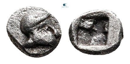 Troas. Neandria (?) circa 480-450 BC. 
Tetartemorion AR

5 mm, 0,15 g



...