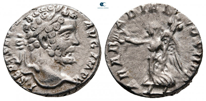 Septimius Severus AD 193-211. Rome
Denarius AR

17 mm, 3,28 g



very fin...