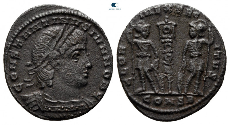 Constantine II, as Caesar AD 317-337. Constantinople
Follis Æ

17 mm, 1,32 g...