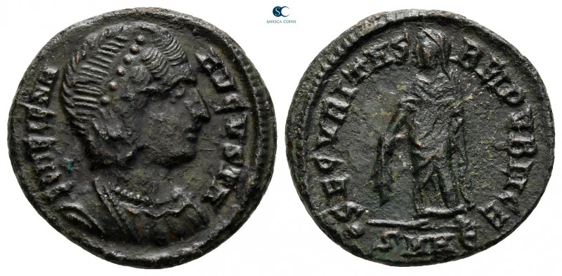 Helena. Augusta AD 324-3230. Heraclea
Follis Æ

18 mm, 2,87 g



very fin...