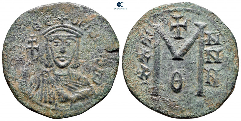 Theophilus AD 829-842. Constantinople
Follis or 40 Nummi Æ

27 mm, 5,53 g

...