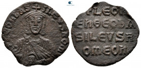 Leo VI the Wise AD 886-912. Constantinople. Follis or 40 Nummi Æ