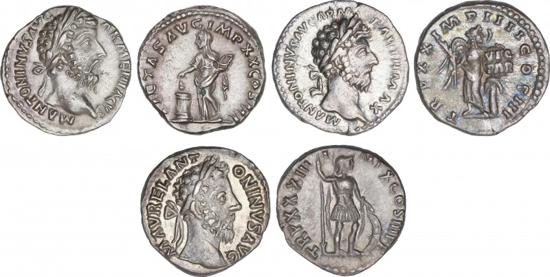 Lote 3 monedas Denario. Acuñadas el 165-179 d.C. MARCO AURELIO. Rev.: PIETAS AVG...