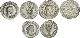 Lote 3 monedas Antoniniano. Acuñadas el 244-247 d.C. FILIPO I. Rev.: LAETIT FVNDAT Alegría en pie a izquierda, P. M. TR. P. III COS. P. P. Felicidad e...