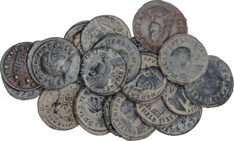 Lote 20 monedas Follis 19 mm. Acuñadas el 317-326 d.C. CRISPO. AE. Varios tipos,...