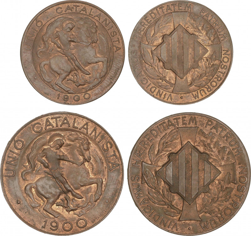 Lote 2 monedas 5 y 10 Cèntims. 1900. BARCELONA. Acuñación plana con orla lineal....