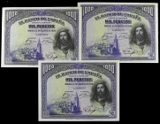 Lote 3 billetes 1.000 Pesetas. 15 Agosto 1928. San Fernando. Numeraciones correlativas, apresto original y manchas de humedad en el margen derecho. Ed...