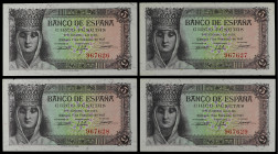 Lote 4 billetes 5 Pesetas. 13 Febrero 1943. Isabel ´La Católica´. Sin Serie. Todos correlativos. (Pliegue en el márgen superior izquierdo). Ed-446. SC...