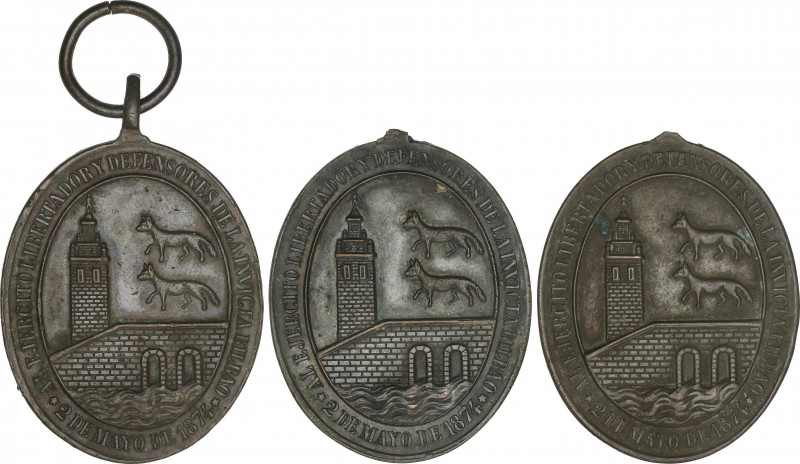 Lote 3 condecoraciones Sitio de Bilbao. 1874. AE. Ø 41x33 mm. Una con anilla ori...