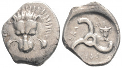 Greek
DYNASTS of LYCIA. Perikles, (Circa 380-360 BC).
AR Third Stater (16.9mm 3g)
Facing lion's scalp. / Triskeles; to right, facing head of Hermes we...