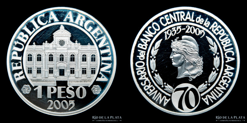 Argentina. 1 Peso 2005. 70 Aniversario del BCRA. AG.900; 37.0mm, 25.00g. KM140; ...