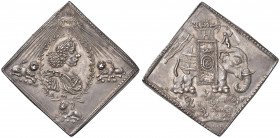 Christian V. 1670 - 1699
Dänemark. Klippenförmige Silbermedaille, o. Jahr (1670). von G. Krüger, auf seine Krönung und die Verleihung des Elefantenord...
