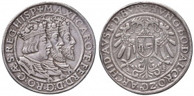 Ferdinand I. 1521 - 1564
Dreikaisertaler, o.J.. MAXI:CARO:FERD:D:G:RO:CÆS:REG:HISP ligiert, nach rechts gestaffelte und gekrönte Brustbilder mit Vlies...