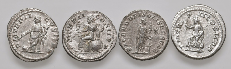 Lot (4 Stk.)
Römische Münzen, Lots. Lot aus 4 Denaren des Elagabalus. ges. 11,15...