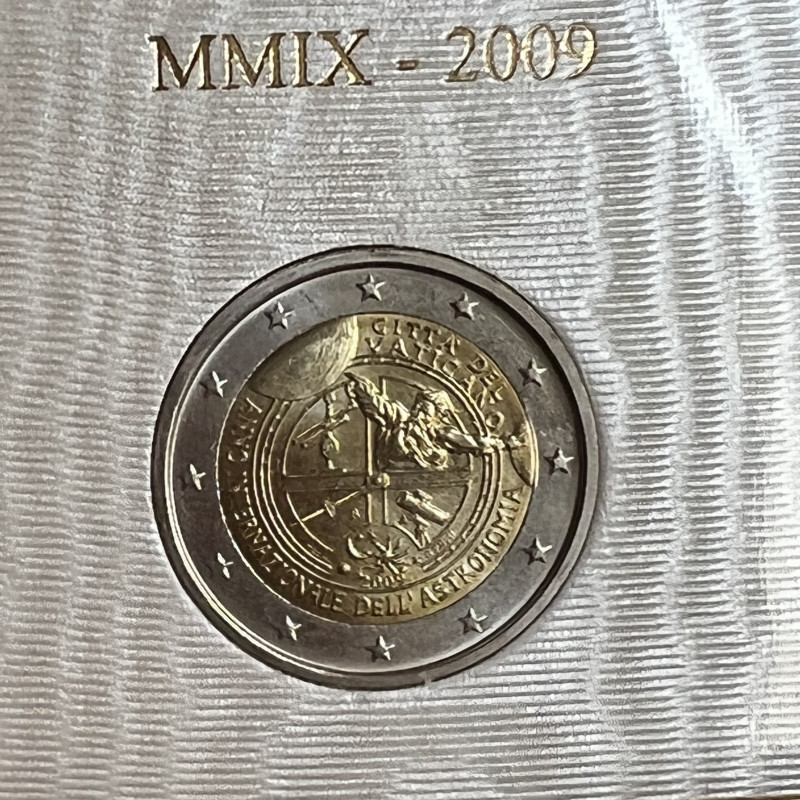 Vaticano. Benedetto XVI. 2 euro 2009 "Anno Internazionale dell'astronomia" con f...