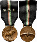 VENTENNIO FASCISTA (1922-1943) . Medaglia Campagna Fascista AE 33 mm. D/figura virile a cavallo tiene nella mano destra una vittoria su globo. R/PER L...