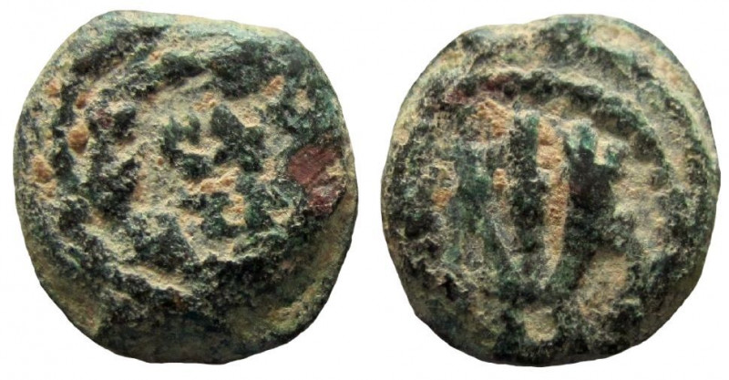 Judean Kingdom. Mattathias Antigonus, 40-37 BC. AE Prutah.

14 mm.
Obverse: H...