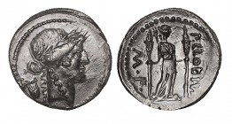 CLAUDIA. Denario. P. Claudius M.f. Turrinus. Roma. Bonito tono. CD-428, SI-15. 3,64 g. EBC-
