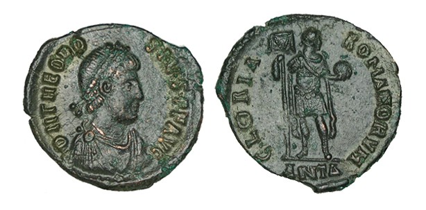 TEODOSIO I. Maiorina. Antioquía. Of.:∆. R/ GLORIA ROMANORVM. En exergo: ABT∆. SM...