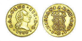1/2 ESCUDO. Madrid. 1760-JP. Corona lisa. XC-753. Hojita en anverso. 1,78 g. EBC
