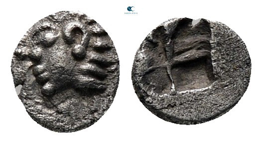 Ionia. Phokaia circa 520-500 BC. 
Tetartemorion AR

5 mm, 0,13 g

Head of A...