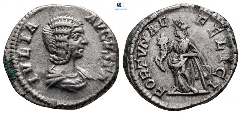 Julia Domna. Augusta AD 193-217. Rome
Denarius AR

17 mm, 3,21 g

IVLIA AVG...