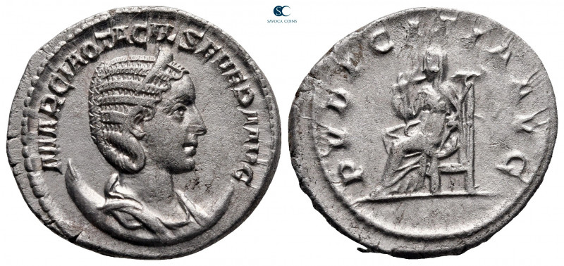 Otacilia Severa AD 244-249. Rome
Antoninianus AR

21 mm, 4,32 g

MARCIA OTA...