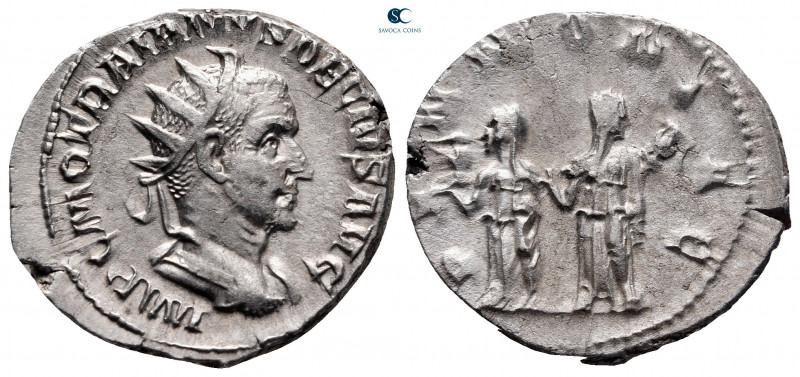 Trajan Decius AD 249-251. Rome
Antoninianus AR

20 mm, 4,64 g

IMP C M Q TR...