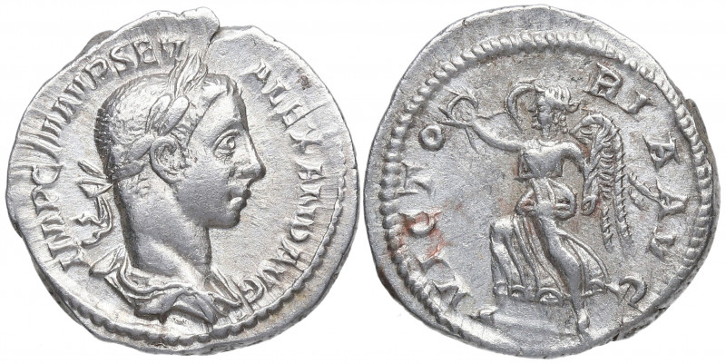 225 d.C.. Alejandro Severo. Roma. Denario. DS 4815 f.a. Ag. 3,12 g.  VICTORIA AV...