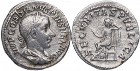 240 d.C. Gordiano III. Roma. Denario. RSC 340 – RIC 130. Ag. 2,76 g. SECVRITAS PVBLICA. Seguridad sentada a izquierda. MBC+. Est.70.
