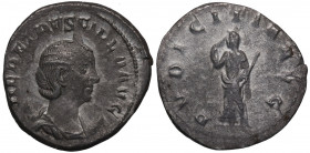 250–251 d.C. Herenia Etruscila. Roma. Antoniniano. (Spink-9494). (Ric-58b). Ve. 3,90 g. /PVDICITIA AVG. Pudicitia en pie a izquierda cubriéndose la ca...
