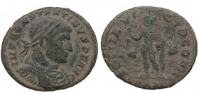 307-337 d.C. Constantino I (307-337). Arelate. Nummus. Ae. 2,78 g. CONSTAN-TINVS AVG Busto de Constantino I, derecha, laureado, drapeado, acorazado. /...