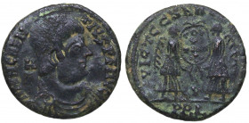 350 –353 d.C. Magnencio. Maioirina. Ae. 3,27 g. BC+. Est.20.