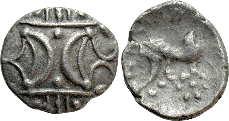WESTERN EUROPE. Britain. Iceni. Unit (Circa AD 40-45). 

Obv: Two opposed cres...