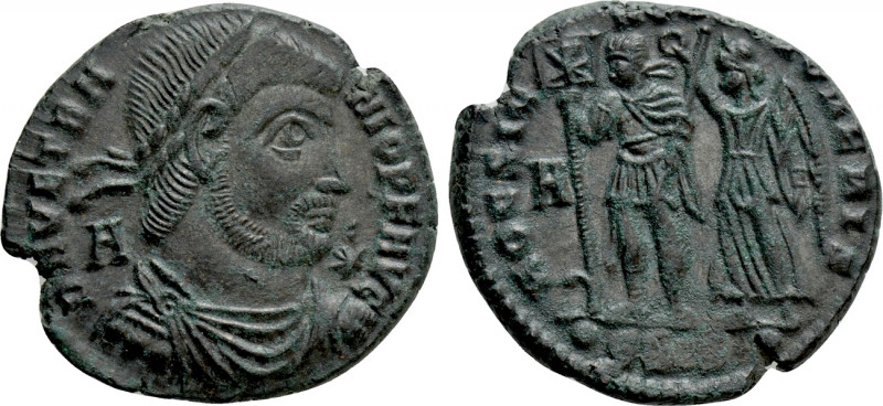 VETRANIO (350). Ae. Siscia. 

Obv: D N VETRANIO P F AVG. 
Laureate, draped an...