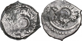 Italy. Califfi Fatimidi, Al Mu'izz (341-365 AH/ 935-975 DC). AR Kharruba or 1/16 Dirham, uncertain sicilian mint, Palermo (?). Album 698; Tarascio 28....