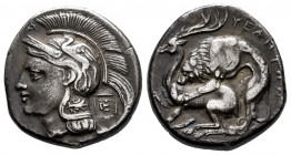 Lucania. Velia. Didrachm. 290-275 BC. (Sng Ans-1403). (HN Italy-1318). Anv.: Head of Athena to left, wearing crested Attic helmet decorated with griff...