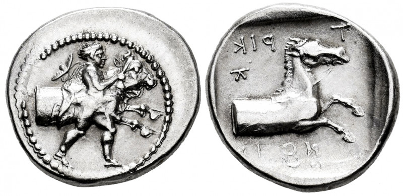 Thessaly. Tricca. Hemidrachm. 440-400 BC. (Hgc-4, 311). Anv.: Thessalos, petasos...