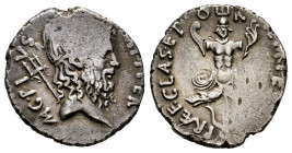 Sextus Pompeius. Denarius. 42-40 BC. Sicilia. (Ffc-1). (Craw-511/2b). (Cal-1169a). Anv.: MAG. PIVS IMP. ITER., (MA interlace) ,diademed head of Neptun...