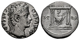 Augustus. Denarius. 18 BC. Colonia Patricia (Córdoba). (Ffc-196). (Ric-119). (Cal-740). Anv.: CAESARI AVGVSTO laureate head of Augustus right. Rev.: S...