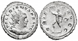 Valerian I. Antoninianus. 257-260 AD. Colonia Agrippinensis. (Ric-12 (Lugdunum)). (Rsc-143a (Lugdunum)). Anv.: VALERIANVS P F AVG, radiate, draped, an...