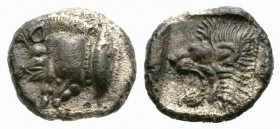 Mysia, Kyzikos, c. 450-400 BC. AR Diobol (9mm, 1.06g, 6h). Forepart of boar l.; to r., tunny upward. R/ Head of roaring lion l. within incuse square. ...