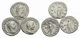 Lot of 3 Roman AR coins. to be catalog. Lot sold as is, no return