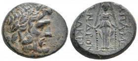 PHRYGIA, Apameia. Ae23. (Ae. 9,56g/23mm). 100-50 a.C. (SNG Copenhagen 177). Anv: Cabeza de Zeus a derecha. Rev: Artemides estante de frente. MBC