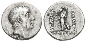 REYES DE CAPADOCIA, Ariobarzanes I. Dracma. (Ar. 4,41g/17mm). RY30 (66 a.C). (Simonetta 17a; HGC 7, 850). Anv: Cabeza laureada de Ariobarzanes I a der...