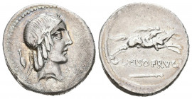 GENS CALPURNIA. Denario. (Ar. 3,66g/19mm). 90 a.C. Roma. (Crawford 340/1; FFC 315). Anv: Cabeza de Apolo laureada a derecha, detrás grano, delante tre...