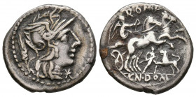 GENS DOMITIA. Denario. (Ar. 3,82g/19mm). 128 a.C. Roma. (FFC 680; Crawford 261/1). Anv: Cabeza de Roma a derecha, delante estrella, detrás espiga. Rev...