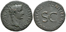 TIBERIO. As. (Ae. 10,32g/29mm). 10-11 d.C. Roma. (RIC 469). Anv: Cabeza de Tiberio a derecha, alrededor leyenda: TI CAESAR AVGVST F IMPERAT V. Rev: SC...