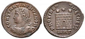 CONSTANTINO II. Follis. (Ae. 3,01g/19mm). 325-326 d.C. Nicomedia. (RIC 123). Anv: Busto diademado y drapeado de Constantino II a izquierda portando le...